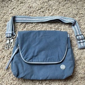 Lululemon party om bag. Blue. Crossbody or belt bag